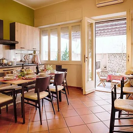 Holiday home Elegante Lu Centro Citta Con Parcheggio Cagliari