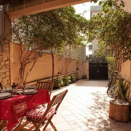 Elegante Lu Centro Citta Con Parcheggio